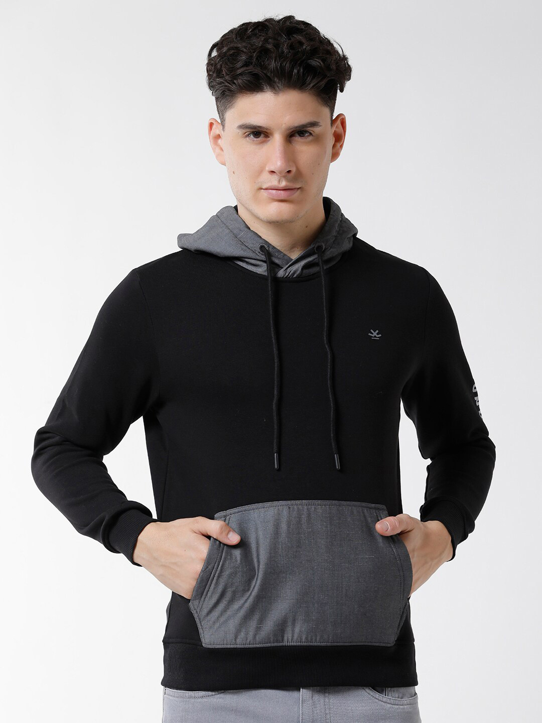 

WROGN Men Hooded Sweatshirt, Black