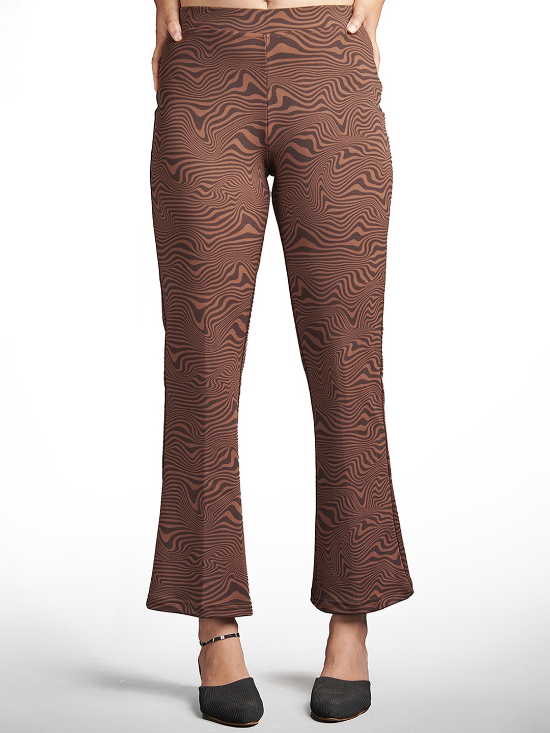 

ODETTE Women Printed Parallel Trousers, Brown