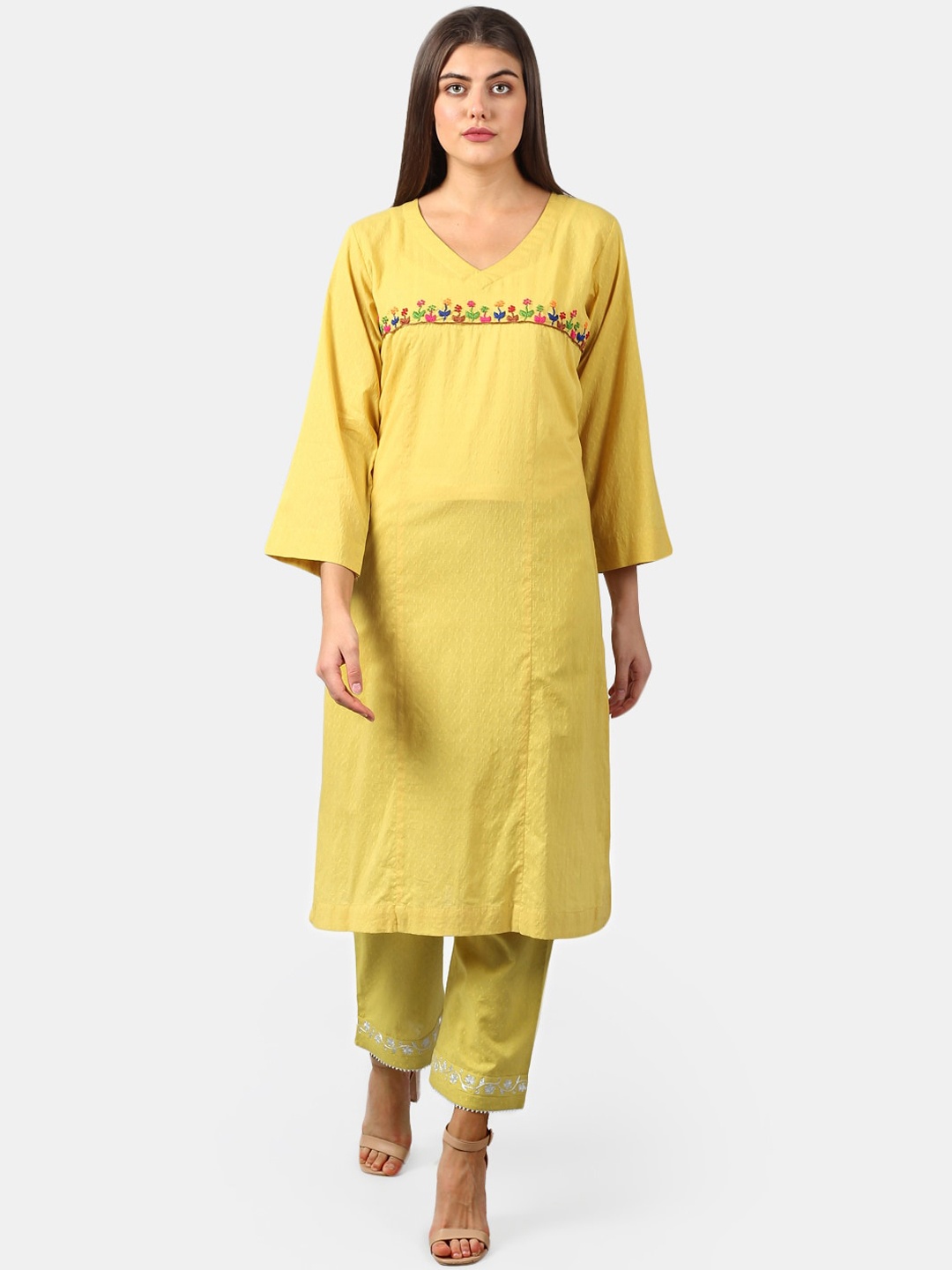 

DART STUDIO Women Flared Sleeves Thread Work Dobby Kurta, Yellow