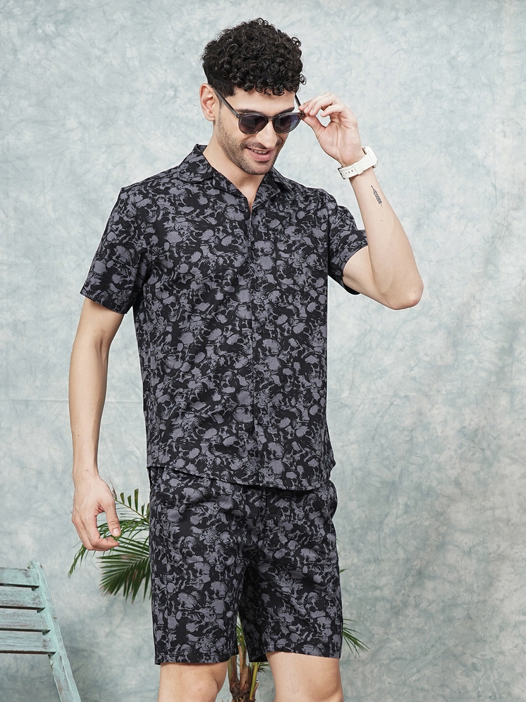 

The Indian Garage Co Men Abstract Printed Pure Cotton Night suit, Black