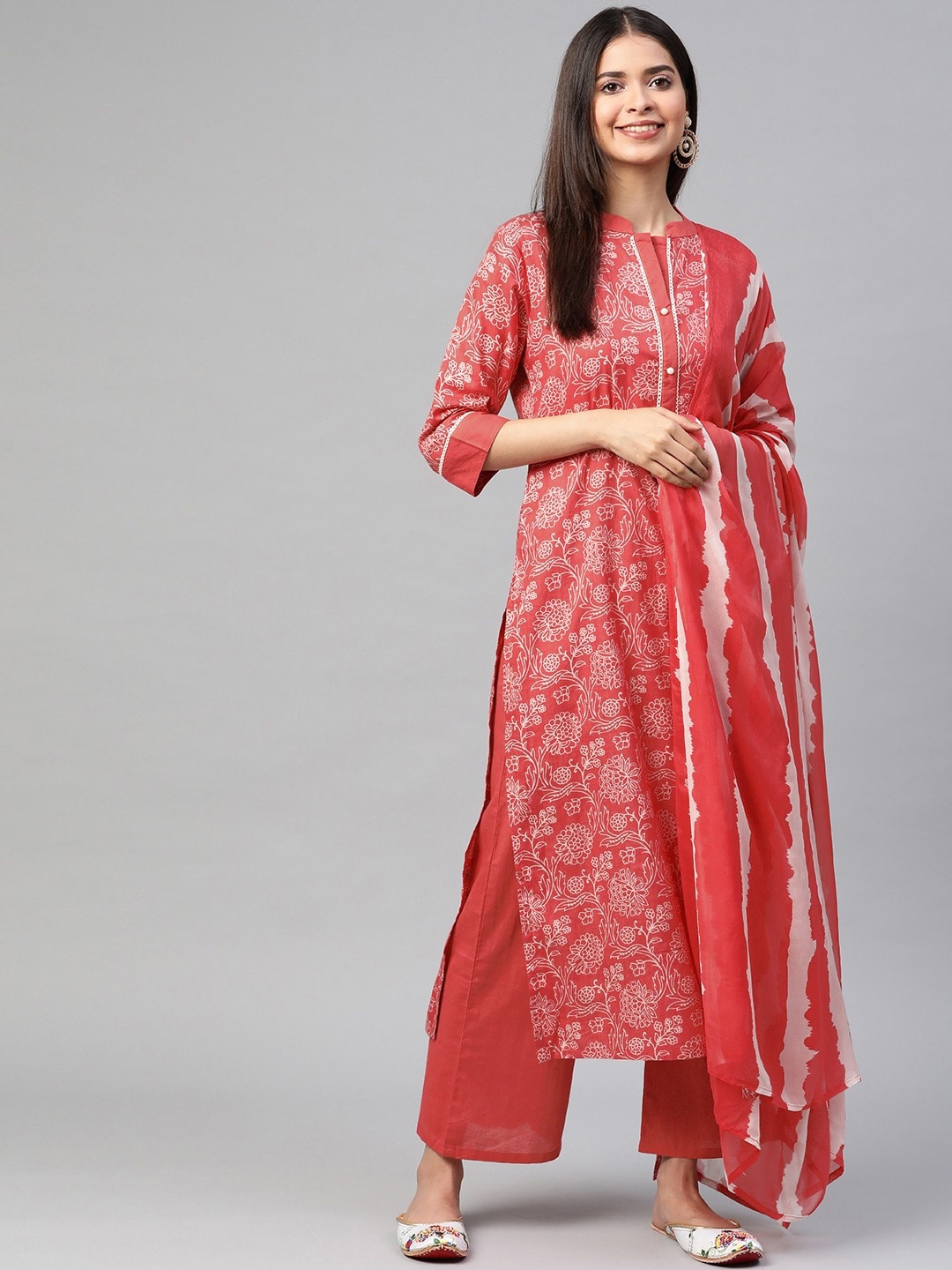 

Readiprint Fashions Women Floral Printed Pure Cotton Kurta with Palazzos & With Dupatta, Red