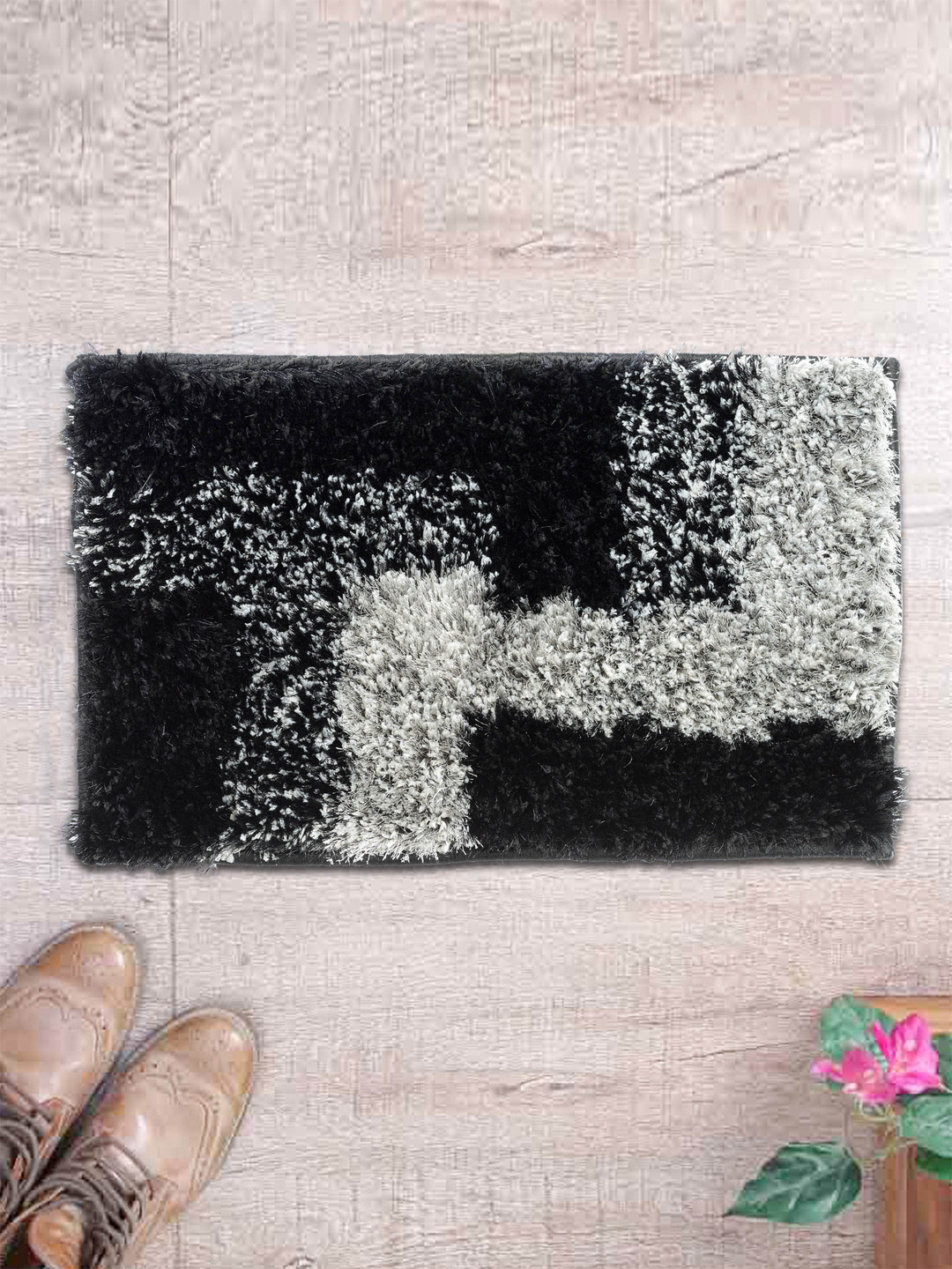 

ROMEE Black Door Mat