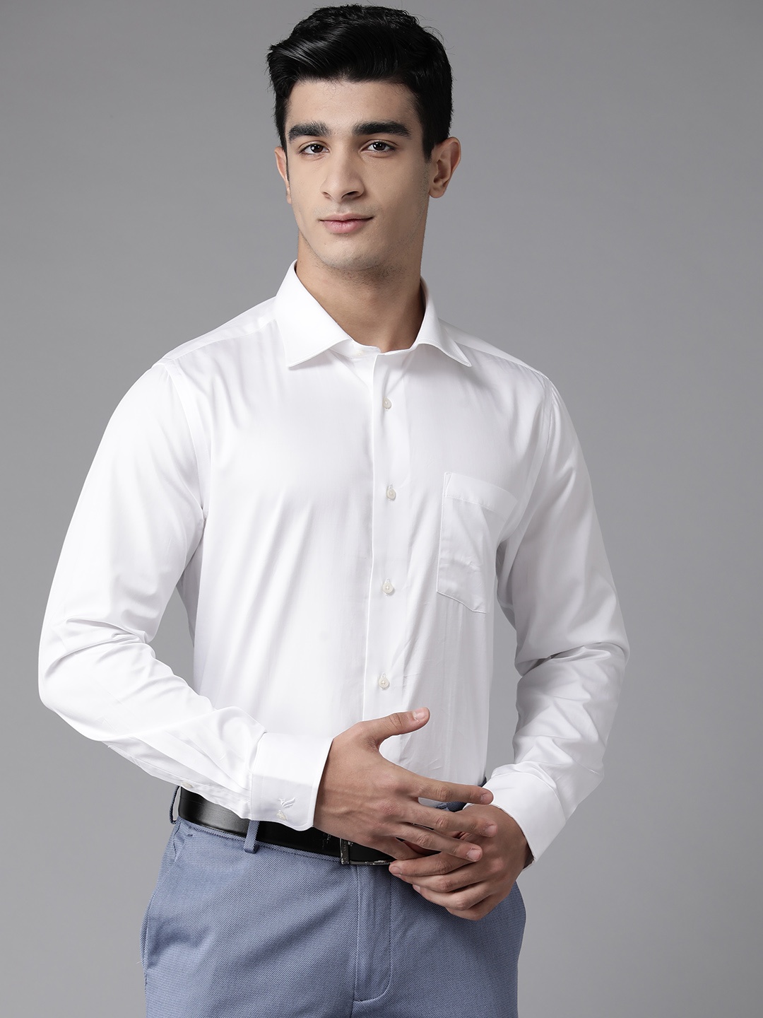 

Blackberrys Solid Slim Fit Opaque Pure Cotton Formal Shirt, White