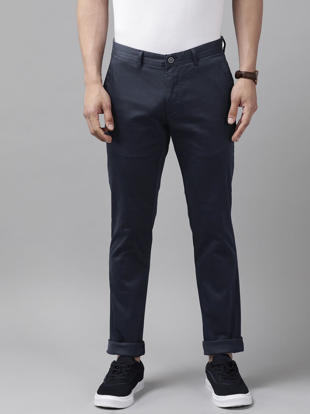 

Blackberrys Men Tapered Fit Low-Rise Chinos Trousers, Navy blue