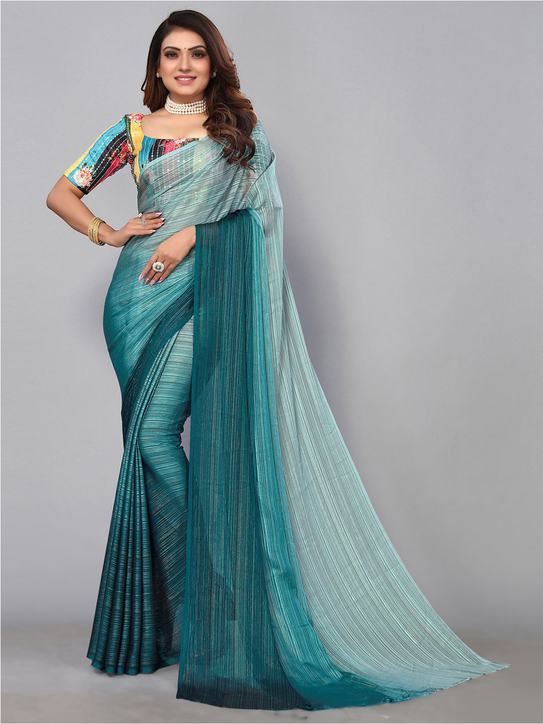 

KALINI Colourblocked Saree, Green