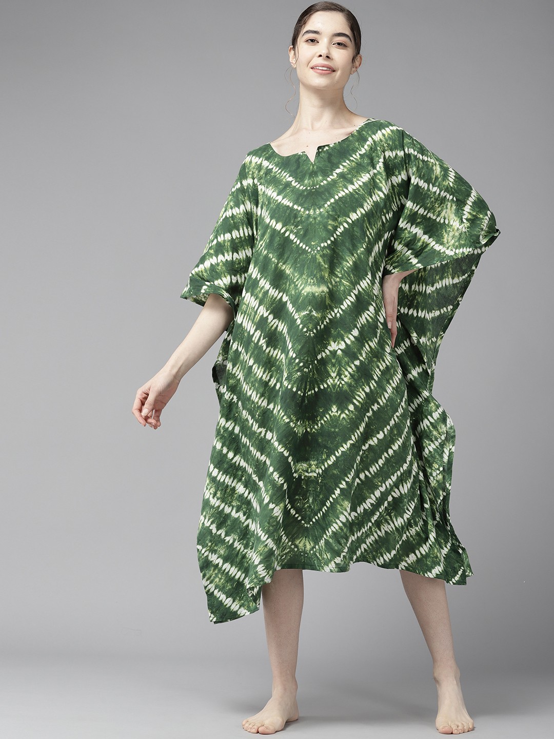 

Prakrti Green Striped Nightdress