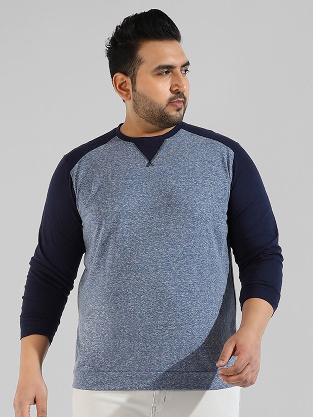 

Instafab Plus Men Plus Size Navy Colourblocked Flex Cotton T-shirt, Navy blue