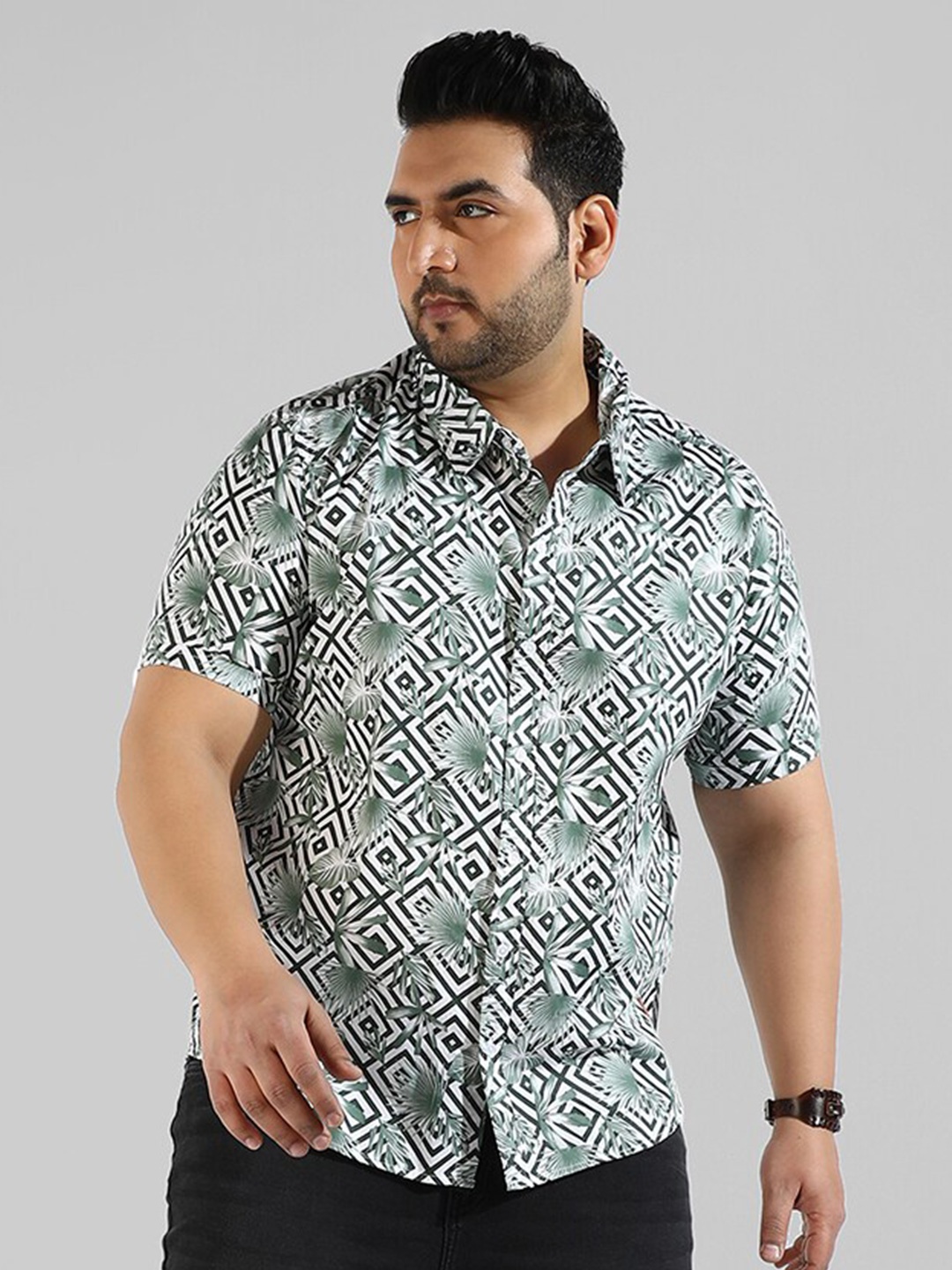 

Instafab Plus Size Men Printed Casual Cotton Shirt, Green