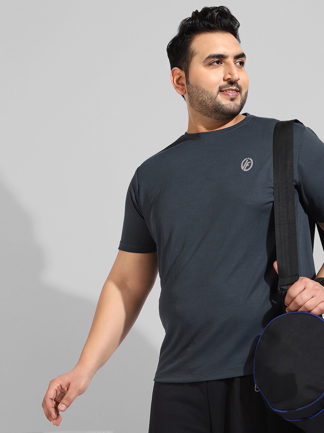 

Instafab Plus Men Plus Size Flex T-shirt, Charcoal