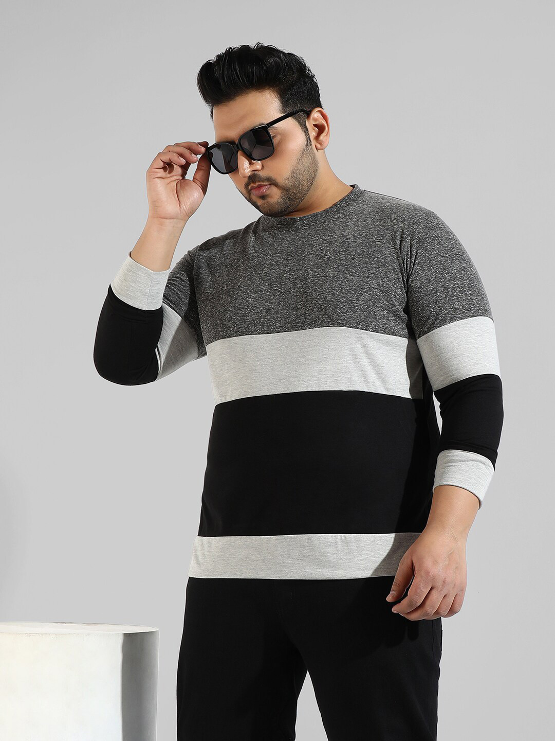 

Instafab Plus Men Plus Size Colourblocked Flex Cotton T-shirt, Grey