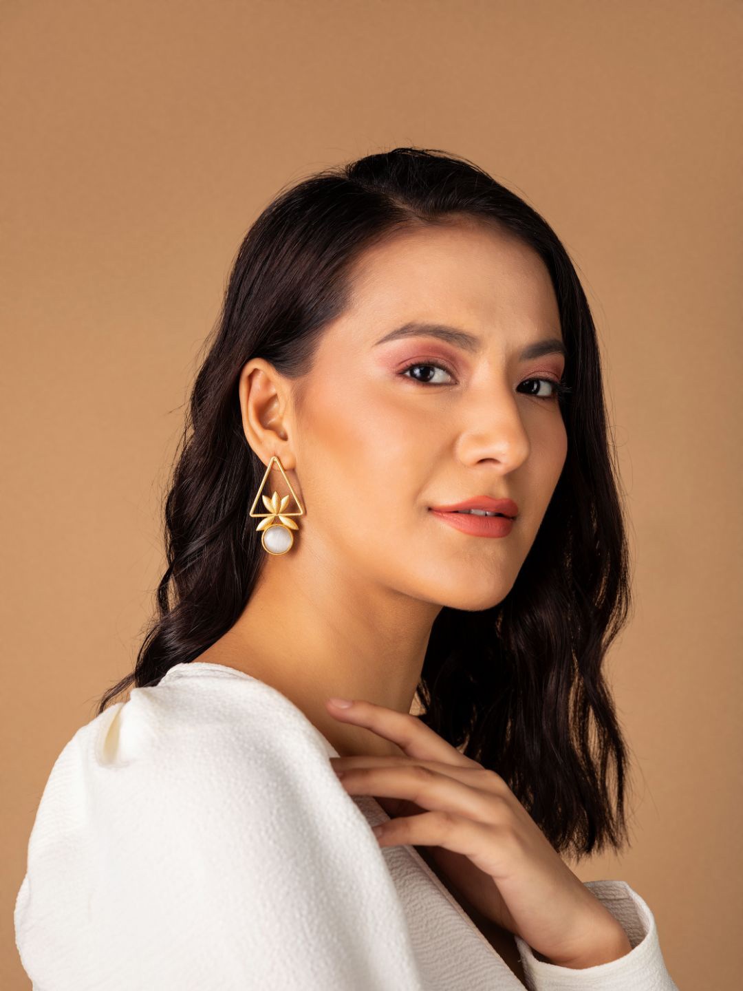 

PRITA BY PRIYAASI Gold-Plated Contemporary Drop Earrings