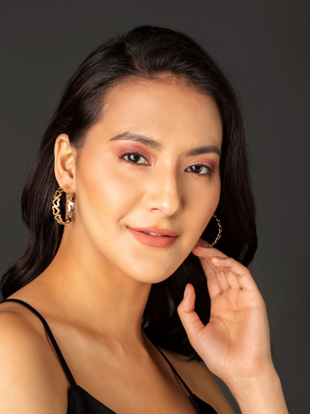 

PRITA BY PRIYAASI Gold-Plated Hoop Earrings