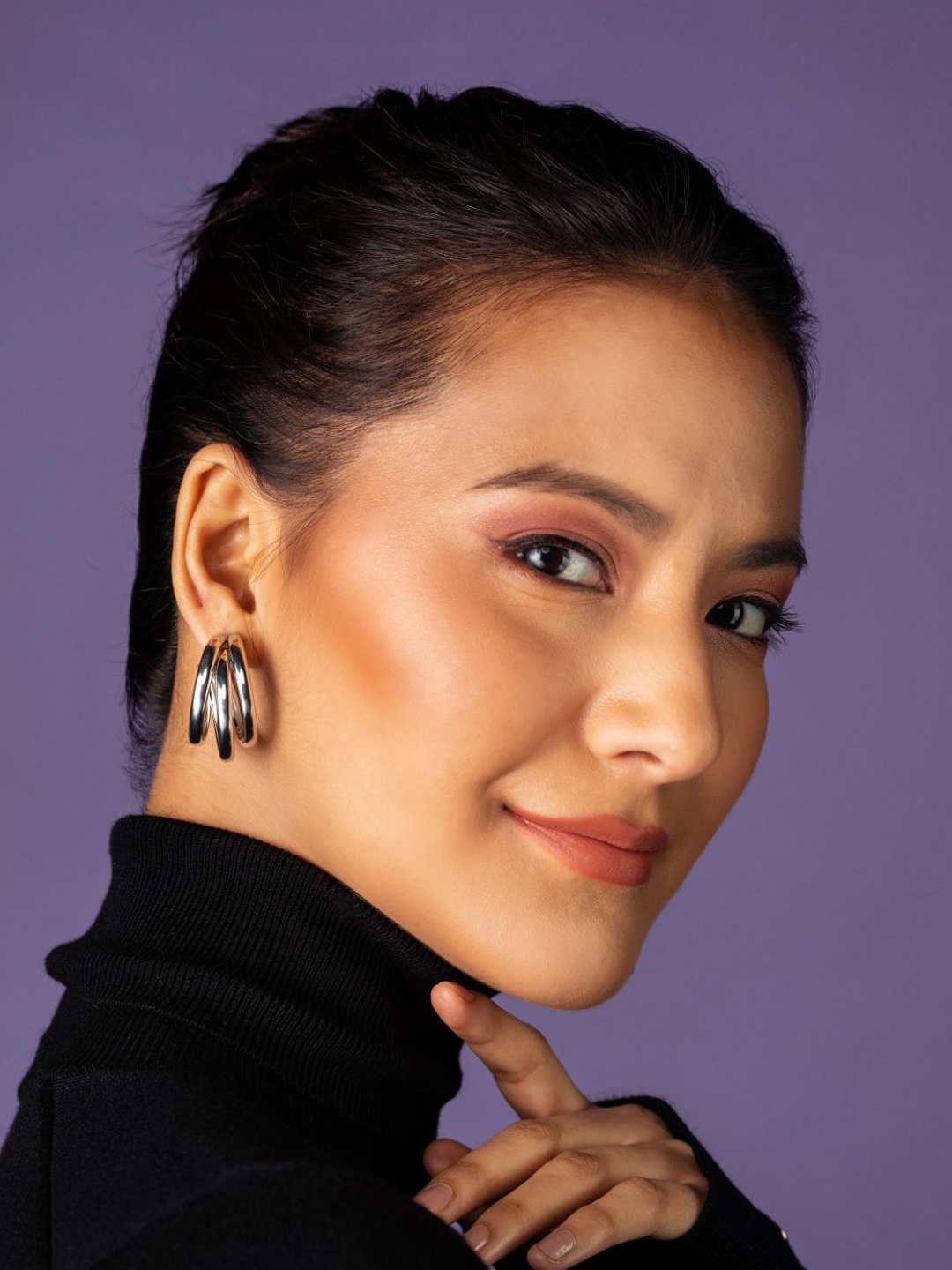 

PRITA BY PRIYAASI Silver-Plated Half Hoop Earrings