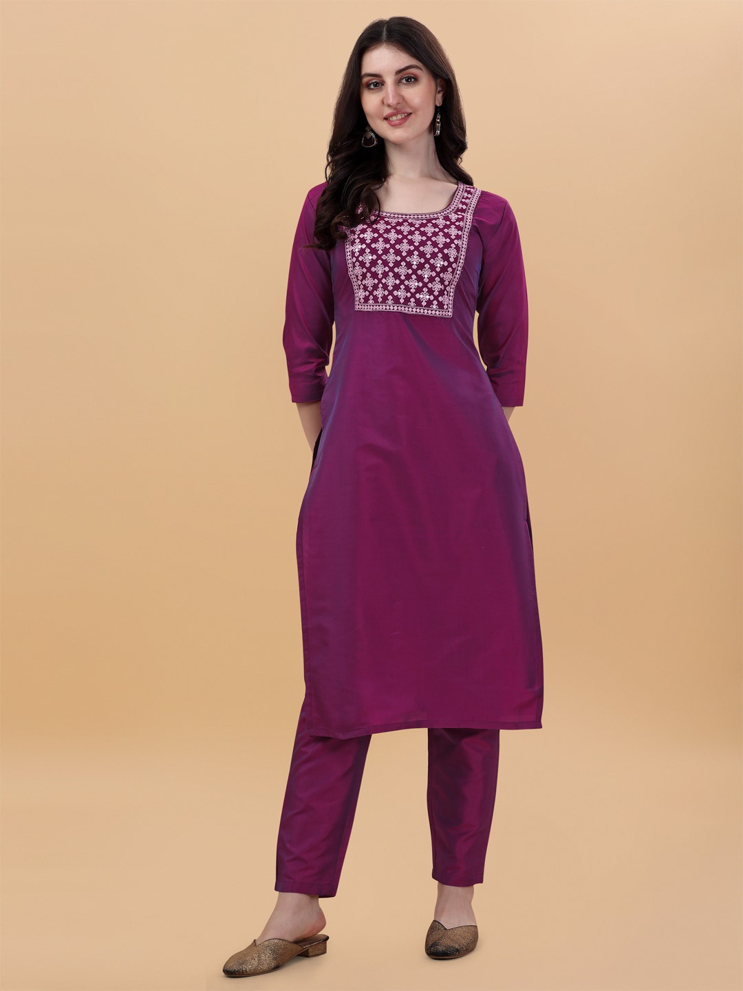 

PMD Fashion Women Floral Embroidered Sequinned Kurta with Trousers, Purple