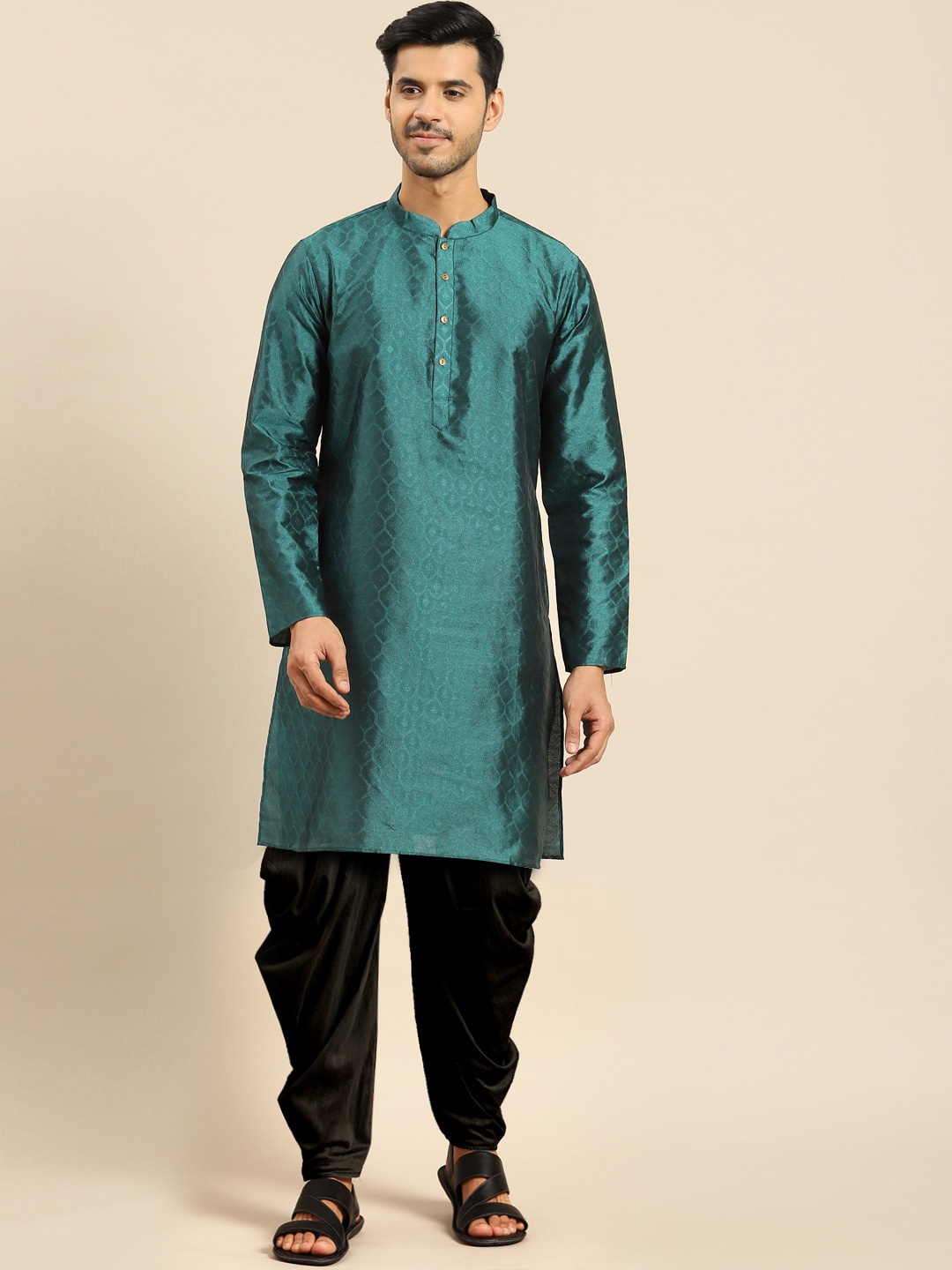 

Amodh by Kisah Men Mandarin Collar Thread Work Jacquard Cotton Kurta, Green