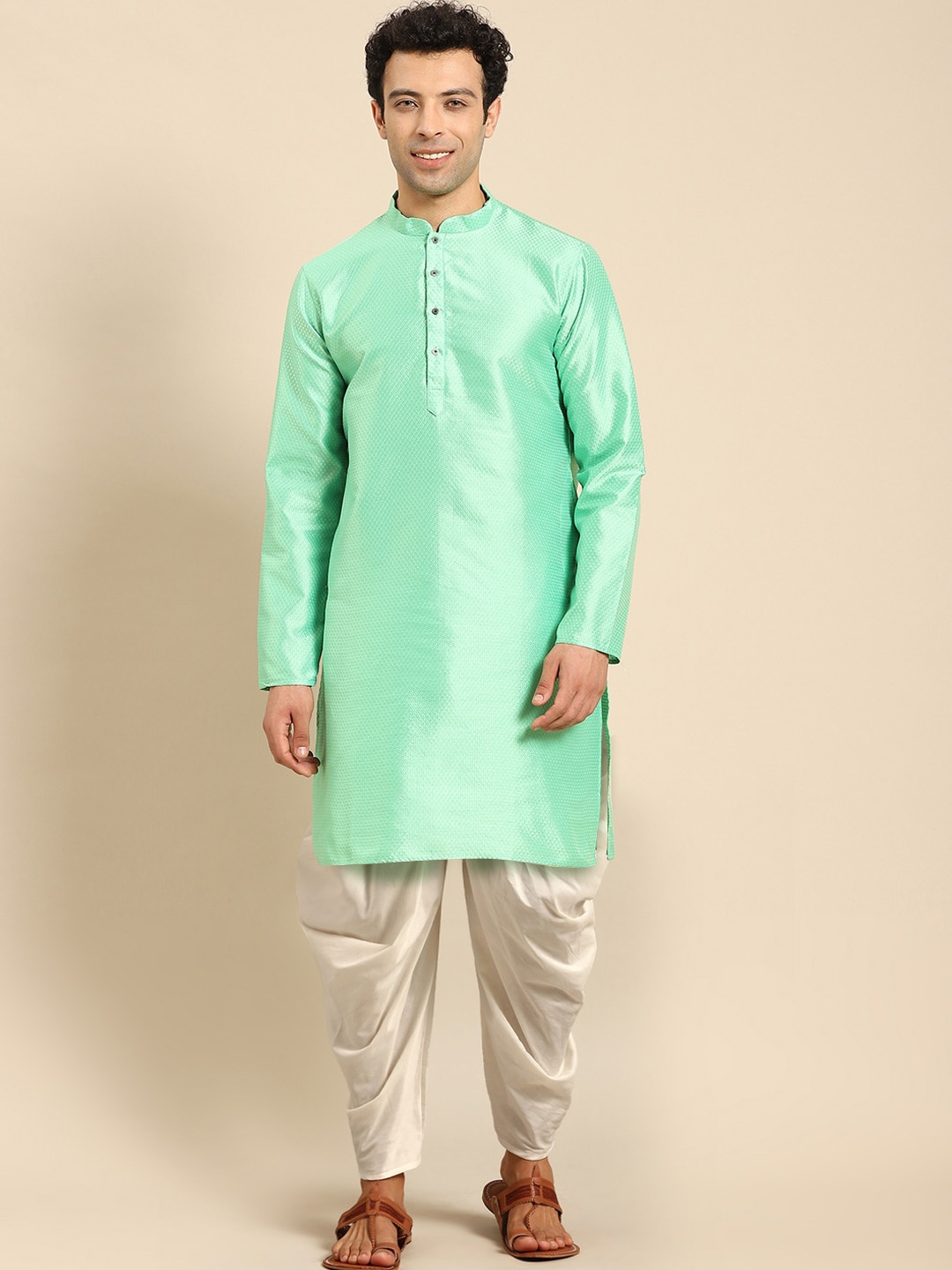 

Amodh by Kisah Men Thread Work Cotton Kurta, Green