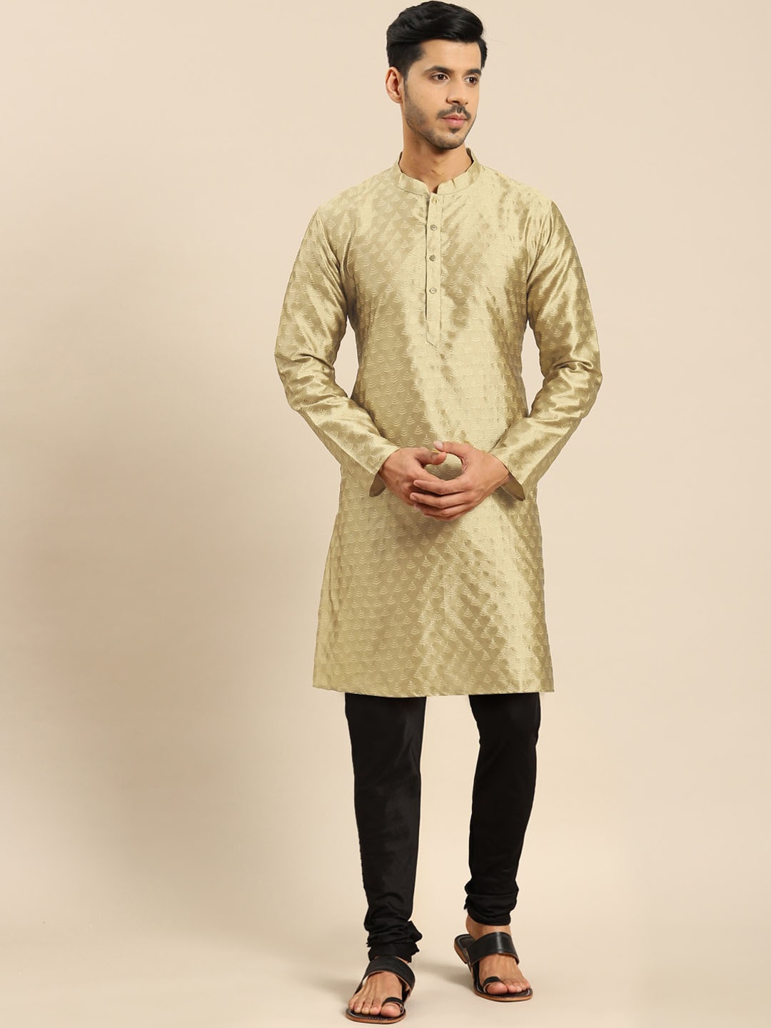 

Amodh by Kisah Men Woven Design Mandarin Collar Thread Work Kurta, Gold