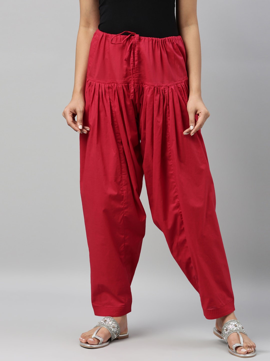 

Go Colors Women Relaxed Loose Fit Pleated Jodhpuris Trousers, Red