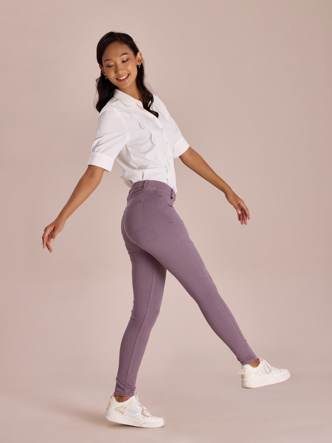 

Go Colors Women Slim Fit Jeggings, Lavender
