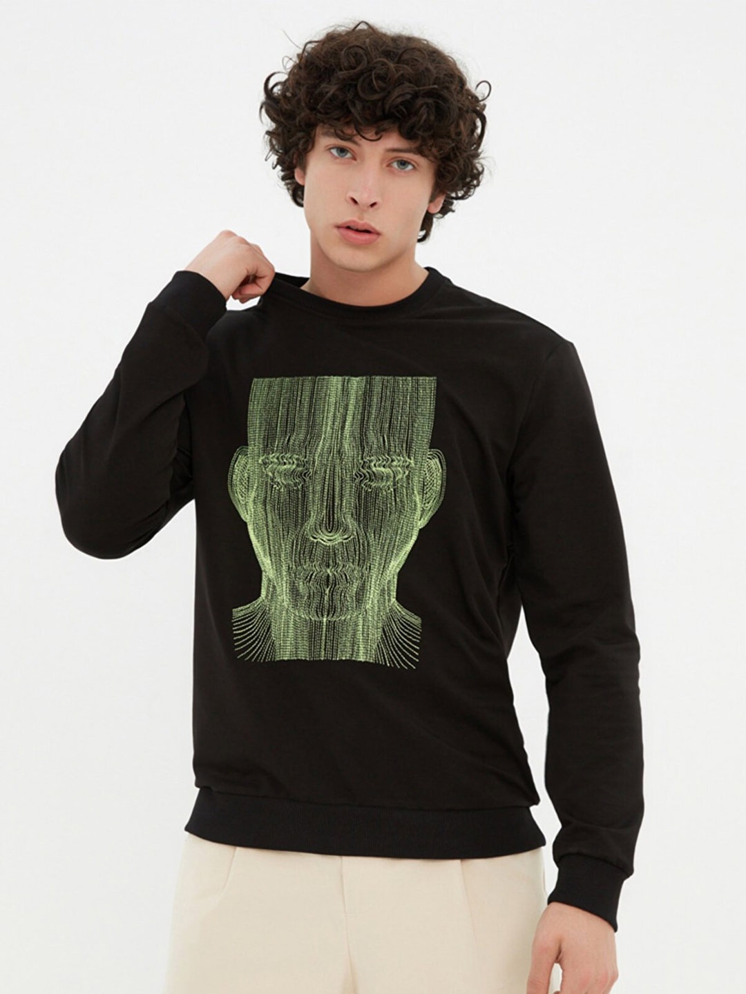

Trendyol Men Graphic Printed Round Neck Sweatshirt, Black
