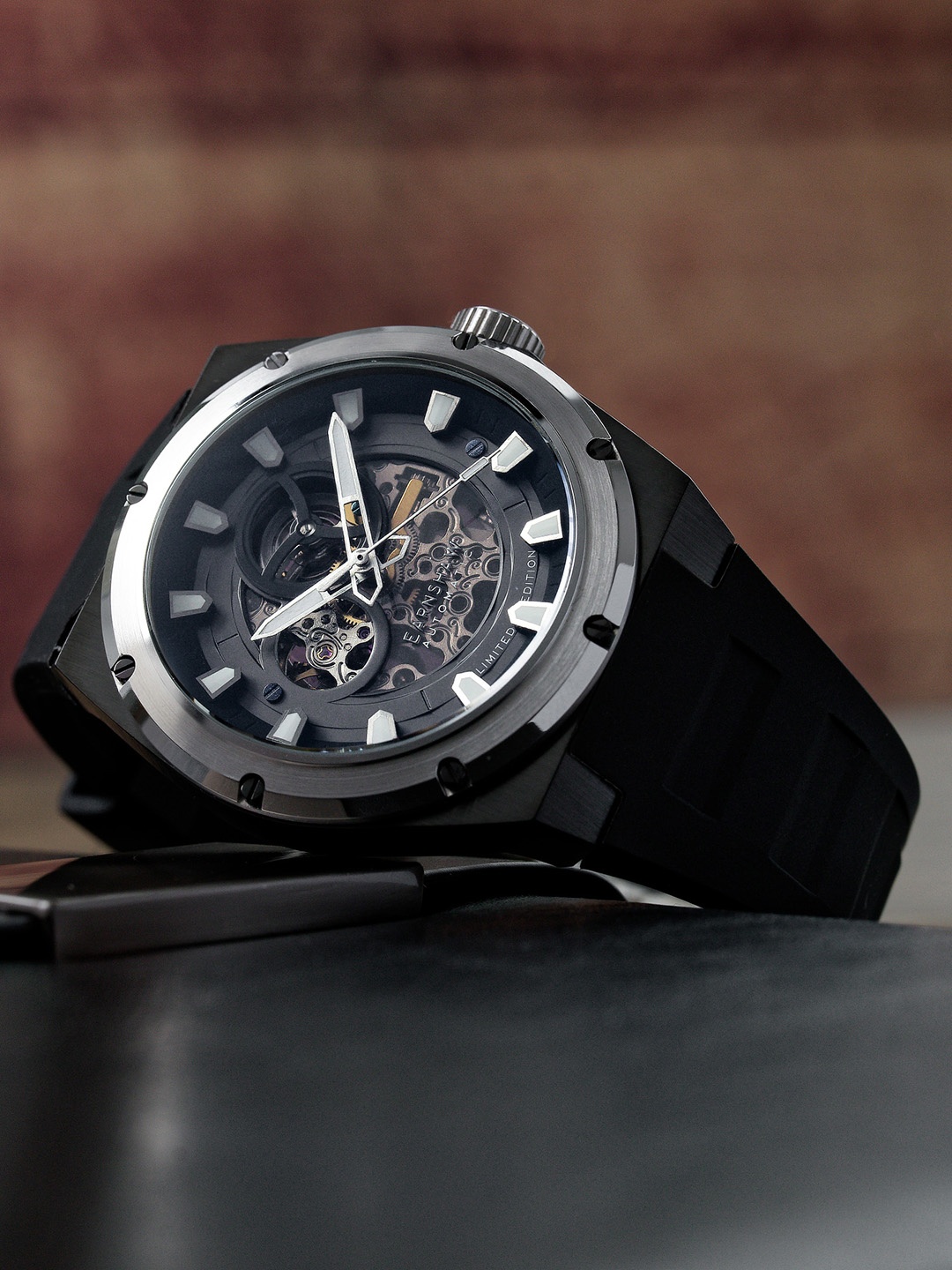 

EARNSHAW Men Silicon Straps Analogue Automatic Motion Powered Watch, Black