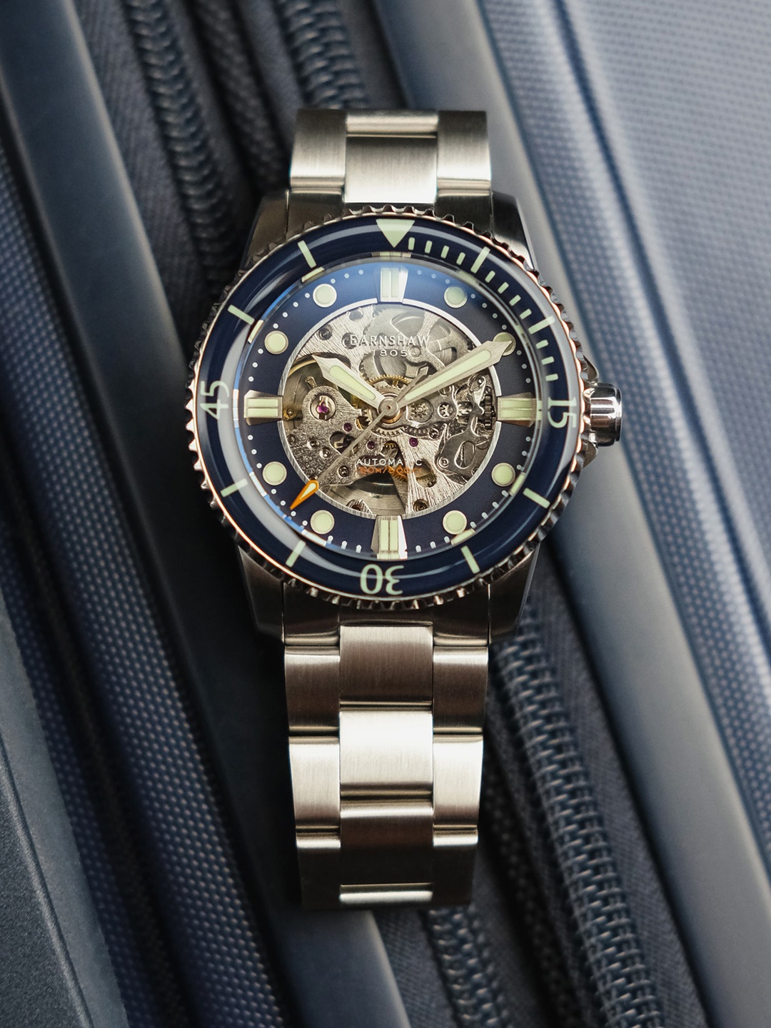 

EARNSHAW Men Stainless Steel Bracelet Style Straps Analogue Watch ES-8185-22, Blue