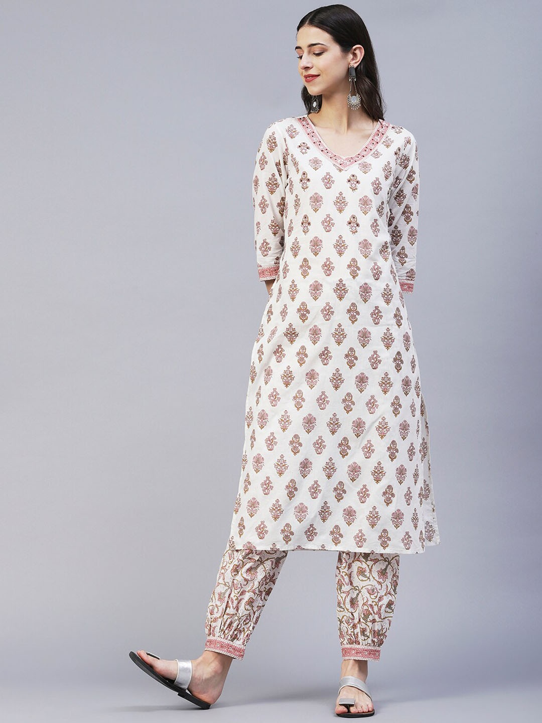 

FASHOR Printed Pure Cotton Straight Kurta with Pyjamas, White