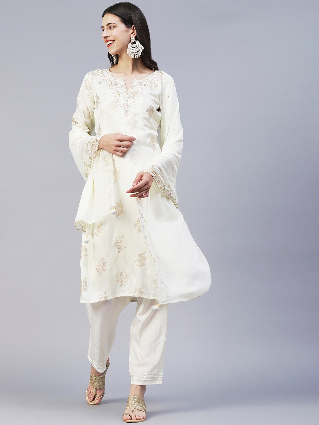 

FASHOR Embroidered Straight Kurta with Trousers & With Dupatta, Off white