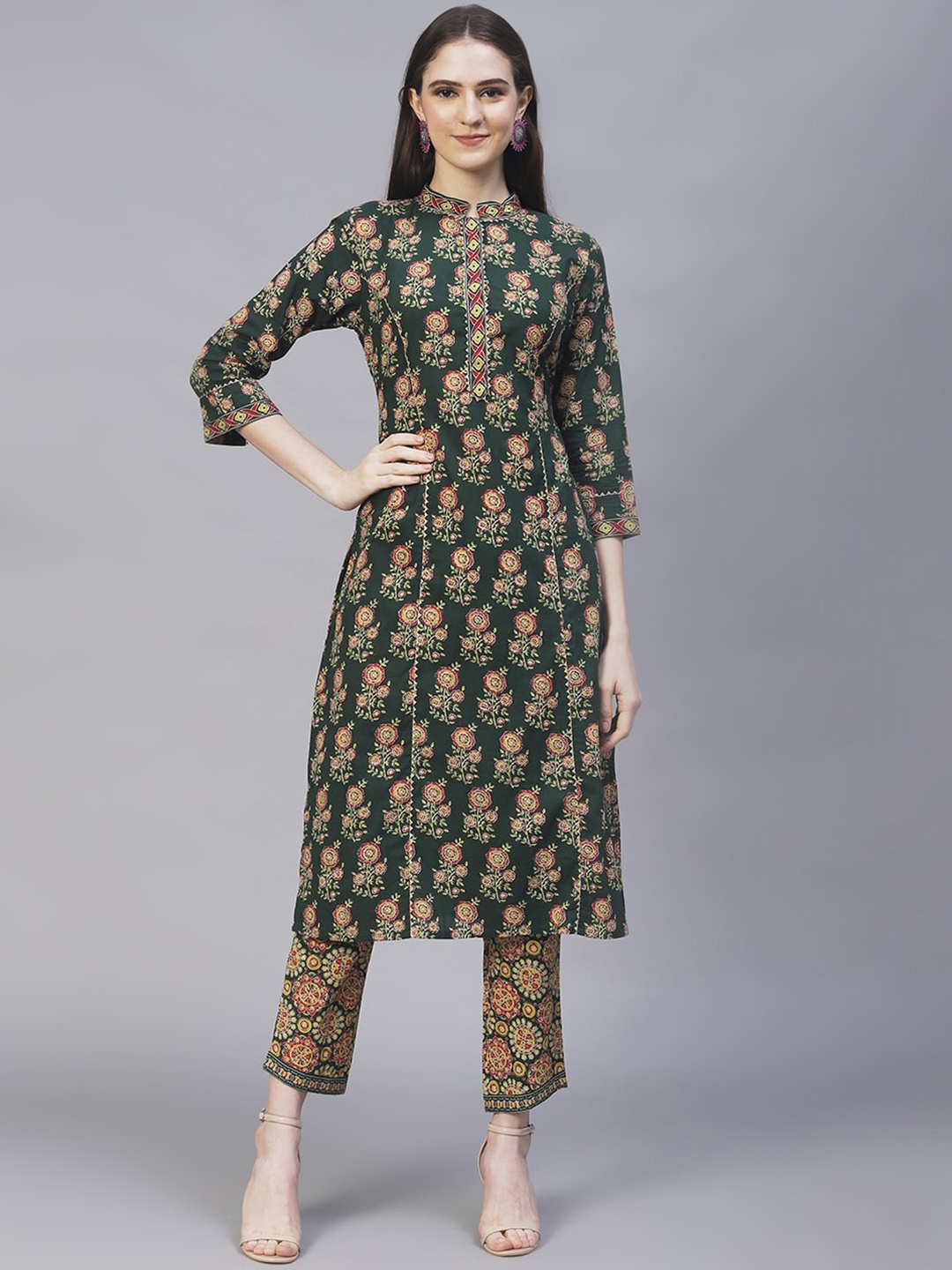 

FASHOR Women Floral Printed Pure Cotton Kurta With Trousers, Green