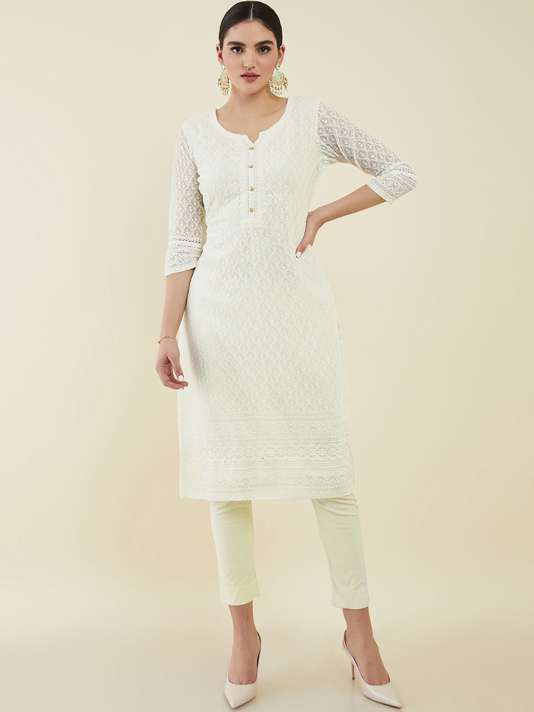 

Soch Women Floral Embroidered Georgette Kurta, Off white