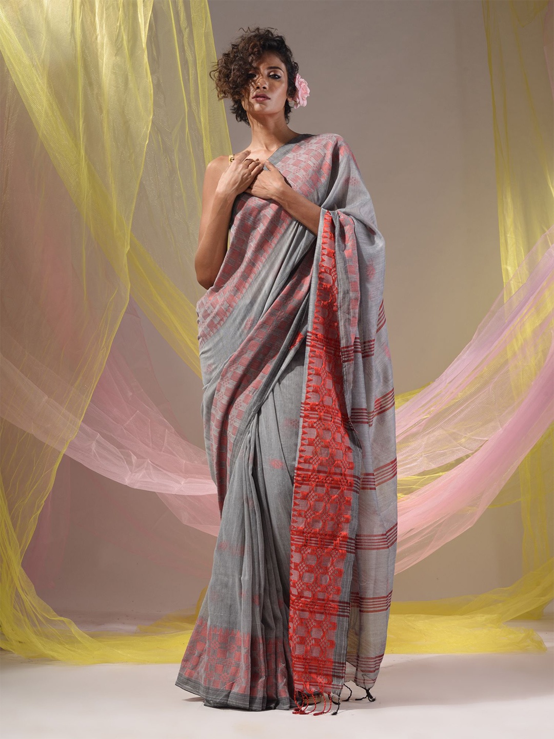 

Charukriti Ethnic Motifs Pure Cotton Saree, Grey