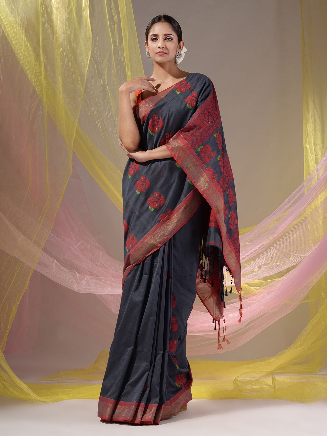 

Charukriti Woven Design Matka Soft Saree, Grey