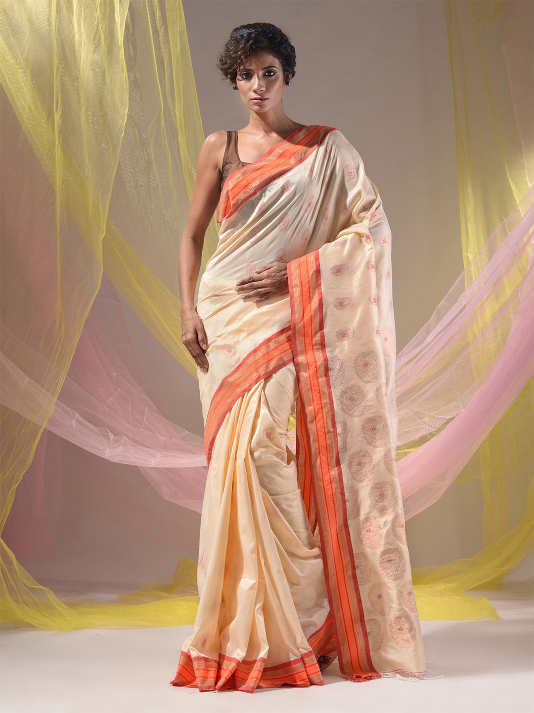 

Charukriti Woven Design Zari Saree, Cream