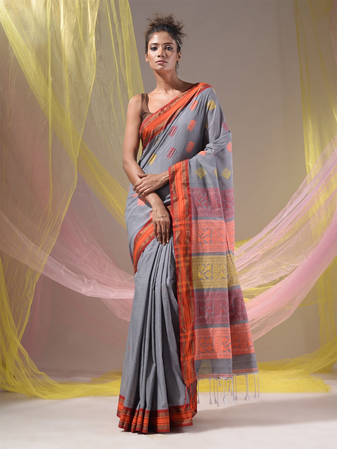 

Charukriti Woven Design Zari Saree, Grey