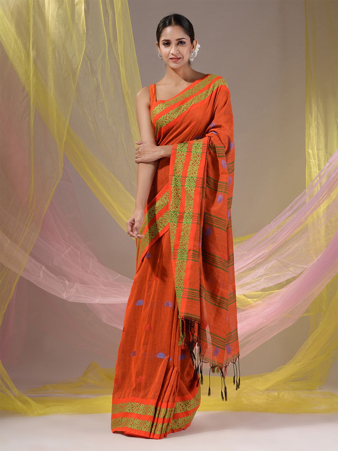 

Charukriti Woven Design Pure Cotton Saree, Orange