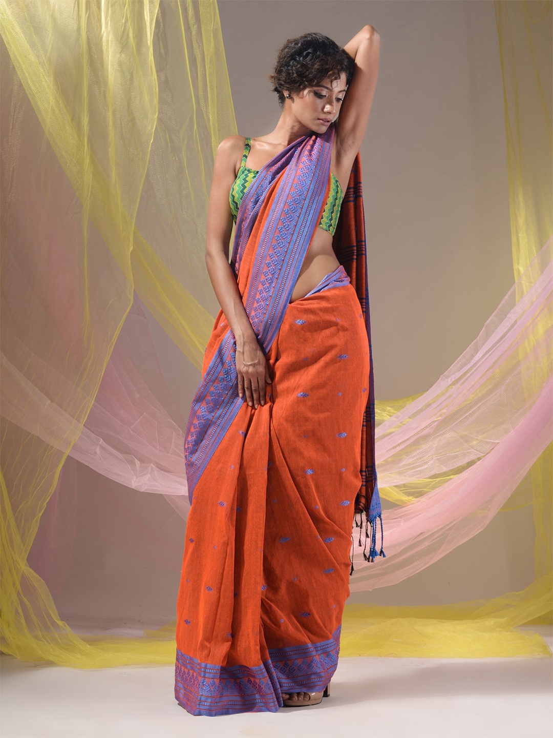 

Charukriti Woven Design Zari Pure Cotton Saree, Orange