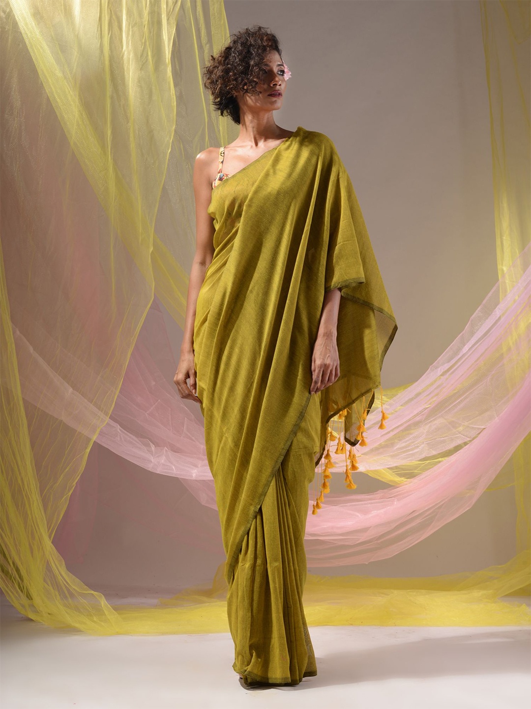 

Charukriti Pure Cotton Saree With Tassels, Green