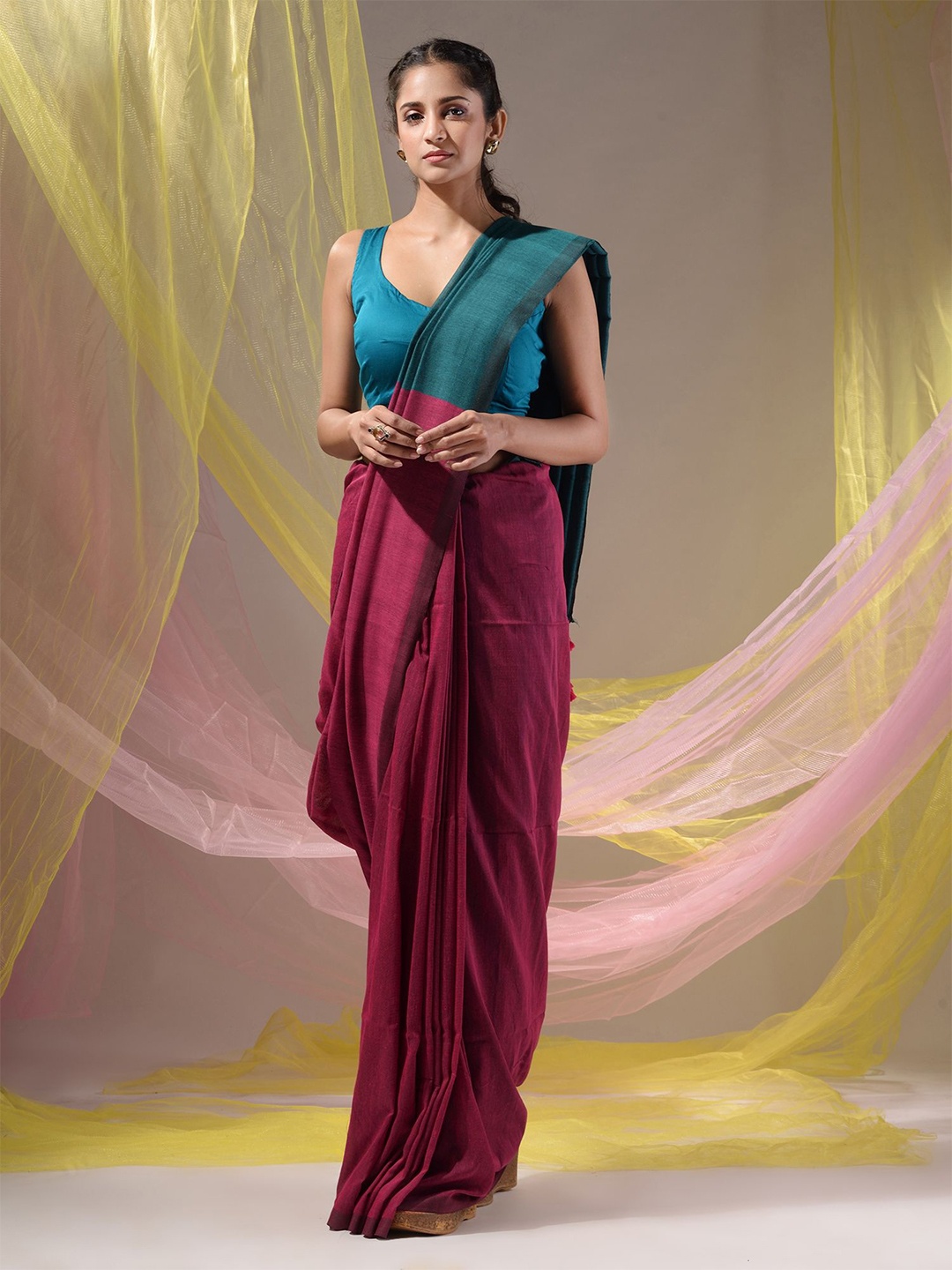 

CharukritiColourblocked Pure Cotton Saree, Magenta