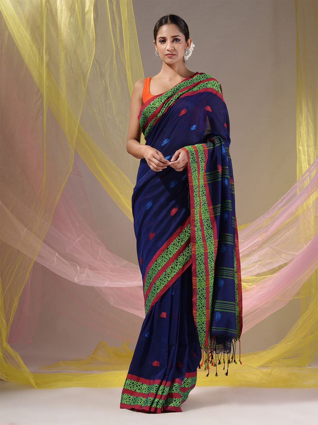 

Charukriti Woven Design Pure Cotton Saree, Blue