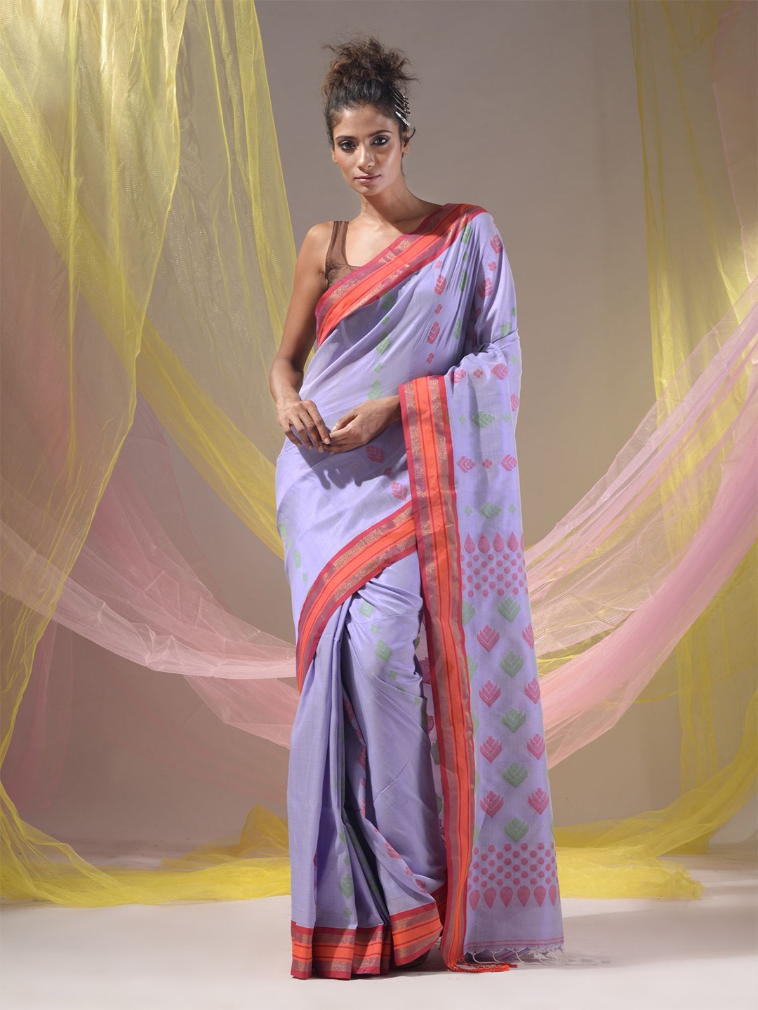 

Charukriti Woven Design Zari Silk Blend Saree, Lavender