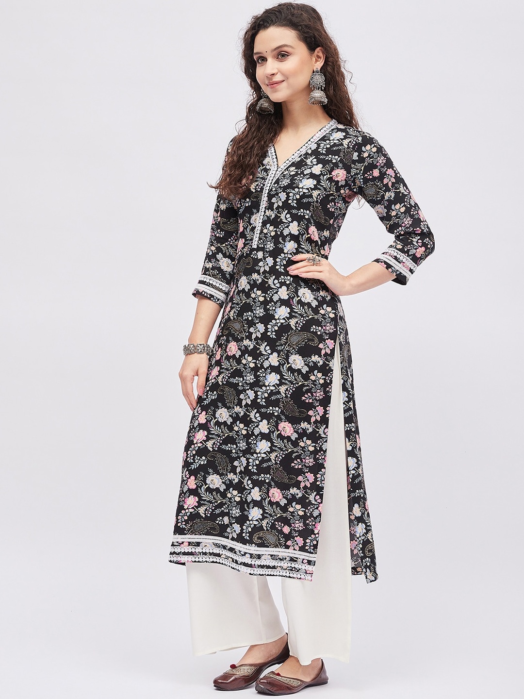 

Tissu Women Floral Printed Kurta With Palazzos, Black