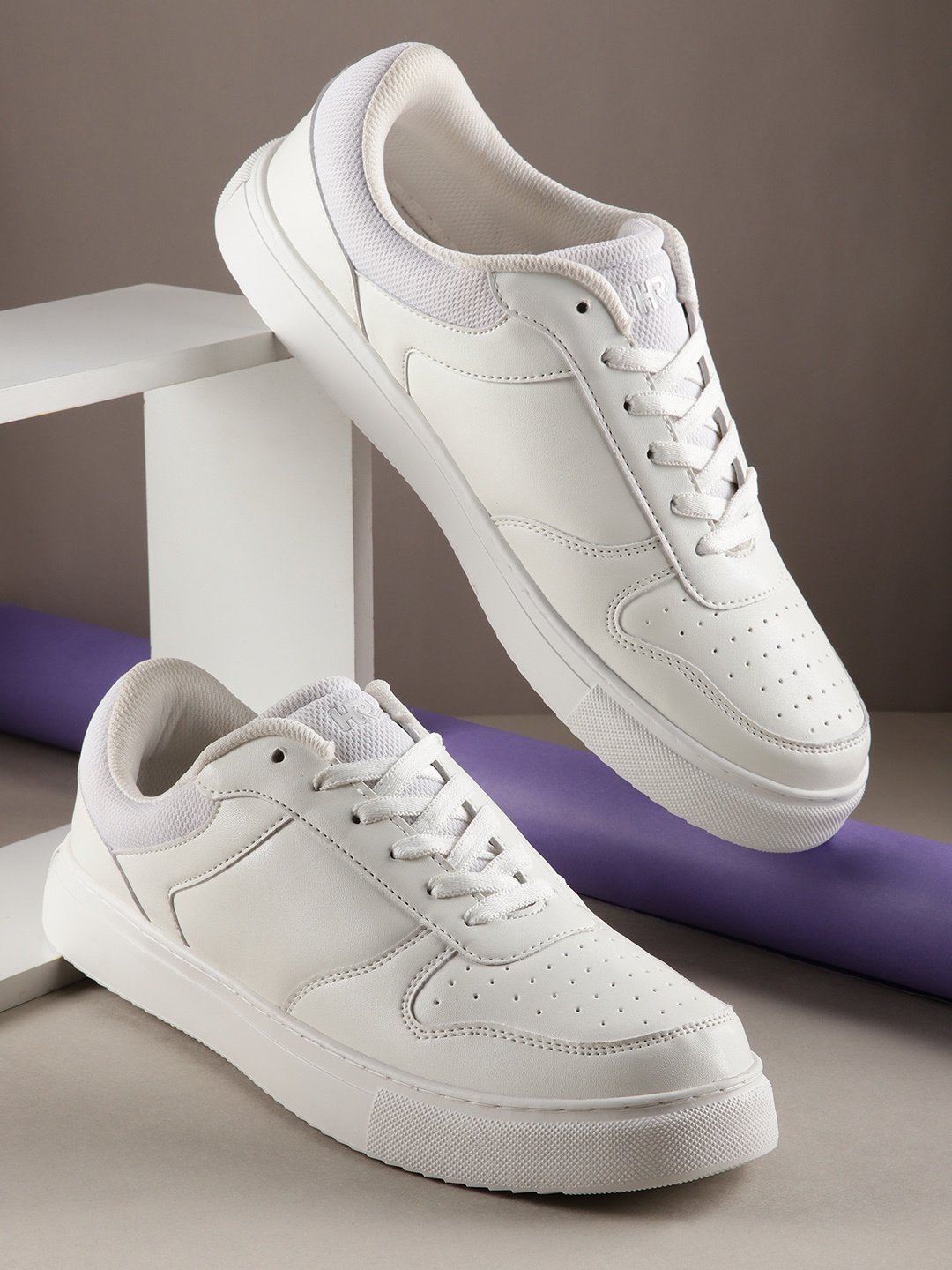 

HRX by Hrithik Roshan Men Perforations Regular Sneakers, White