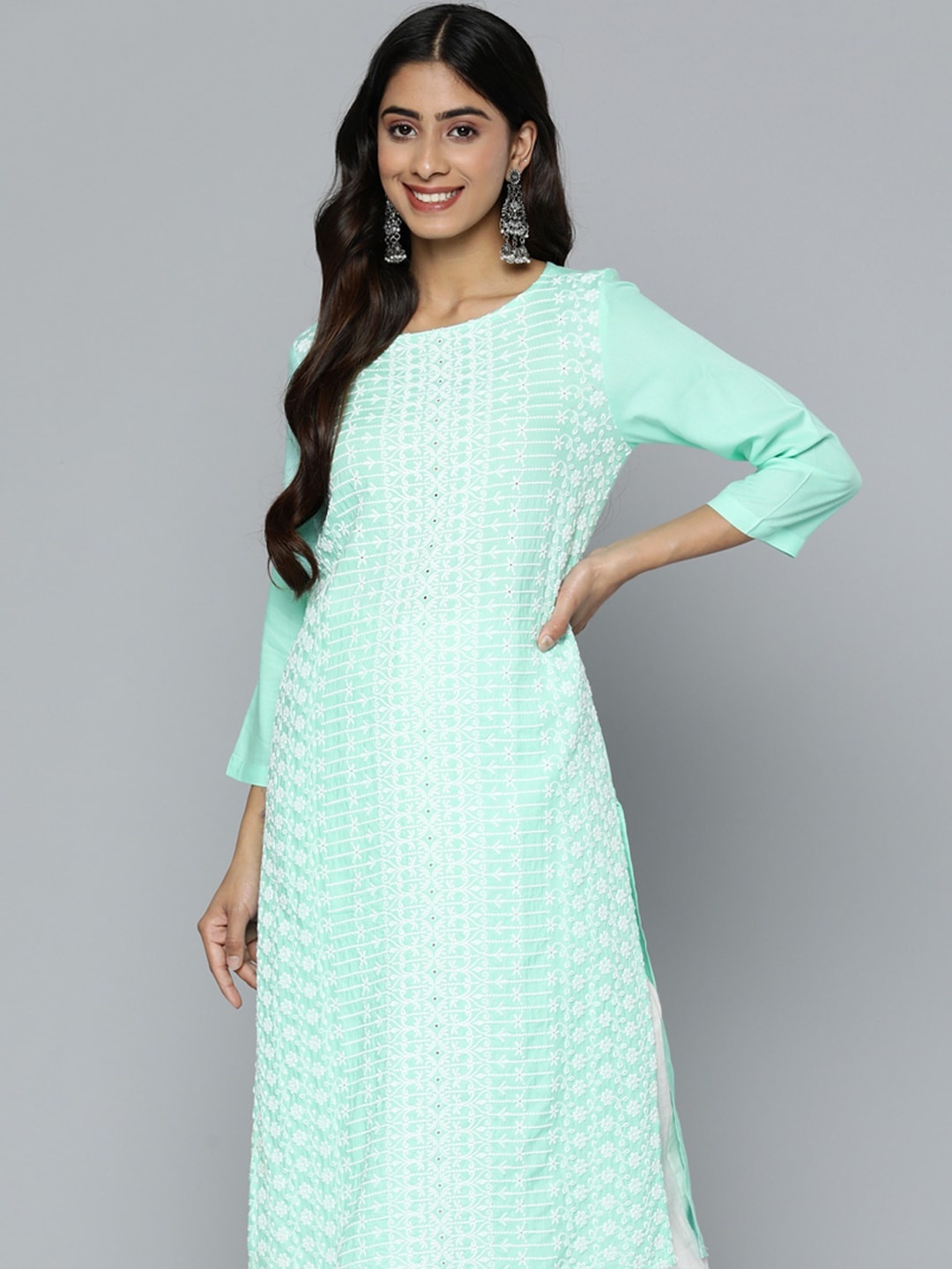 

HERE&NOW Women Ethnic Motifs Embroidered Straight Kurta, Green