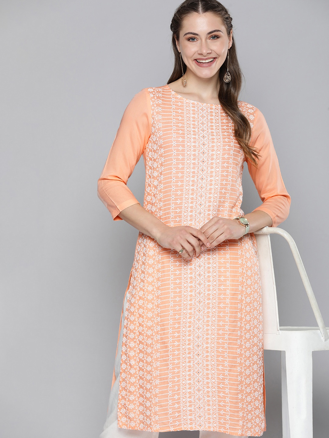 

HERE&NOW Women Ethnic Motifs Embroidered Pastels Kurta, Peach