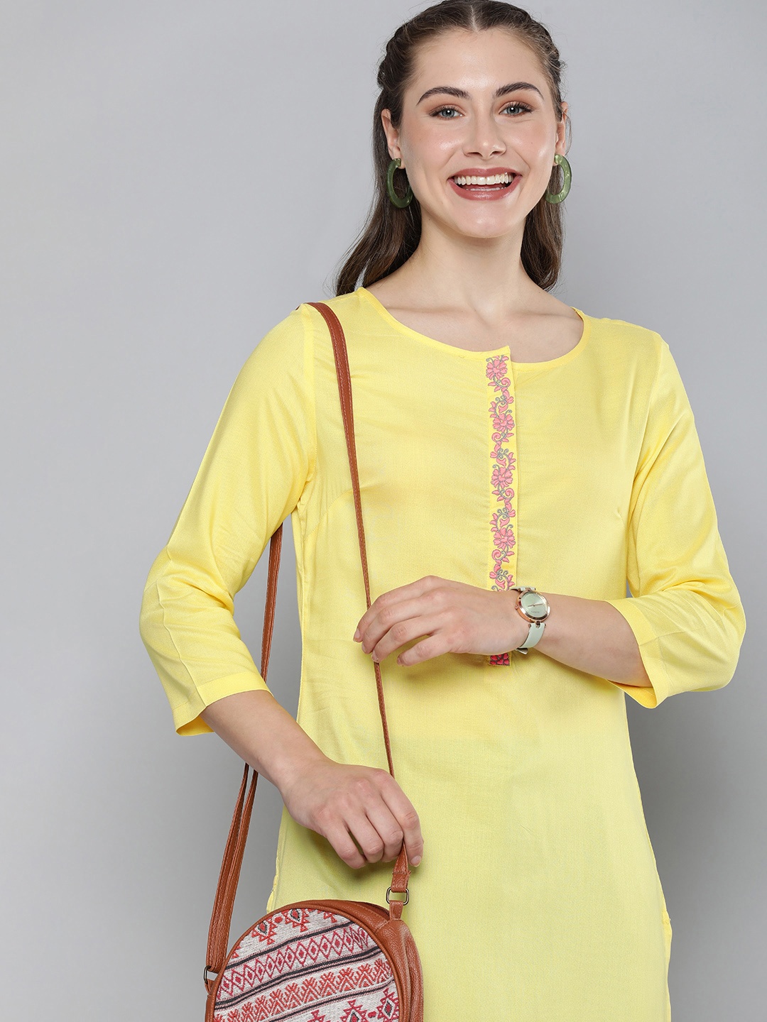 

HERE&NOW Round Neck Minimal Floral Embroidered Kurta, Yellow