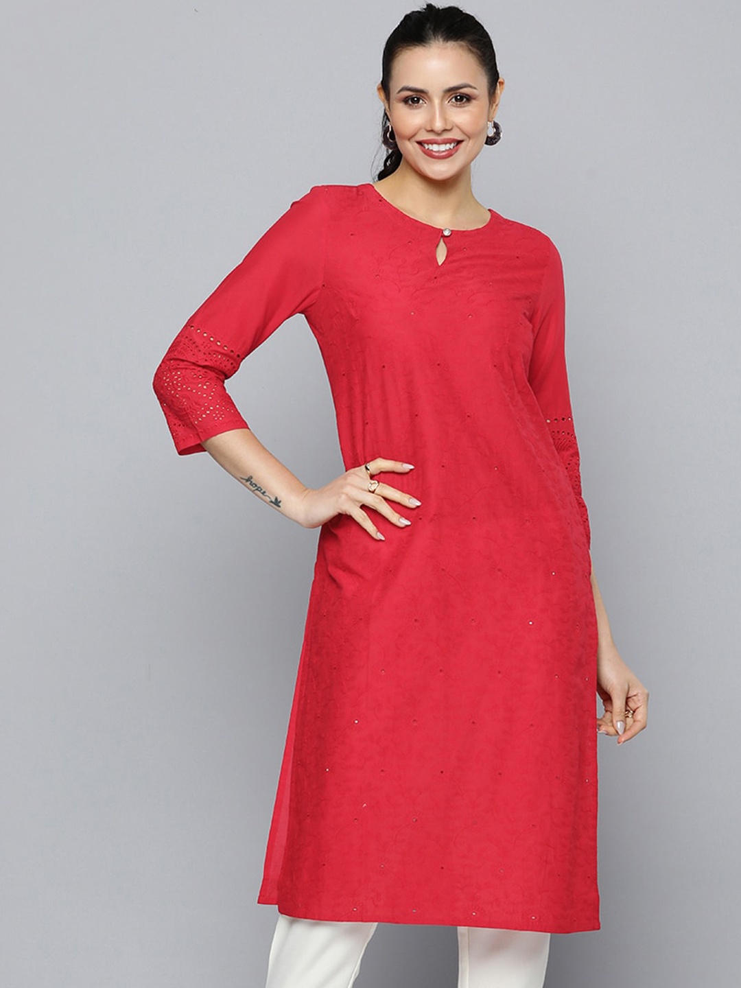 

HERE&NOW Women Pure Cotton Floral Embroidered Keyhole Neck Thread Work Kurta, Red