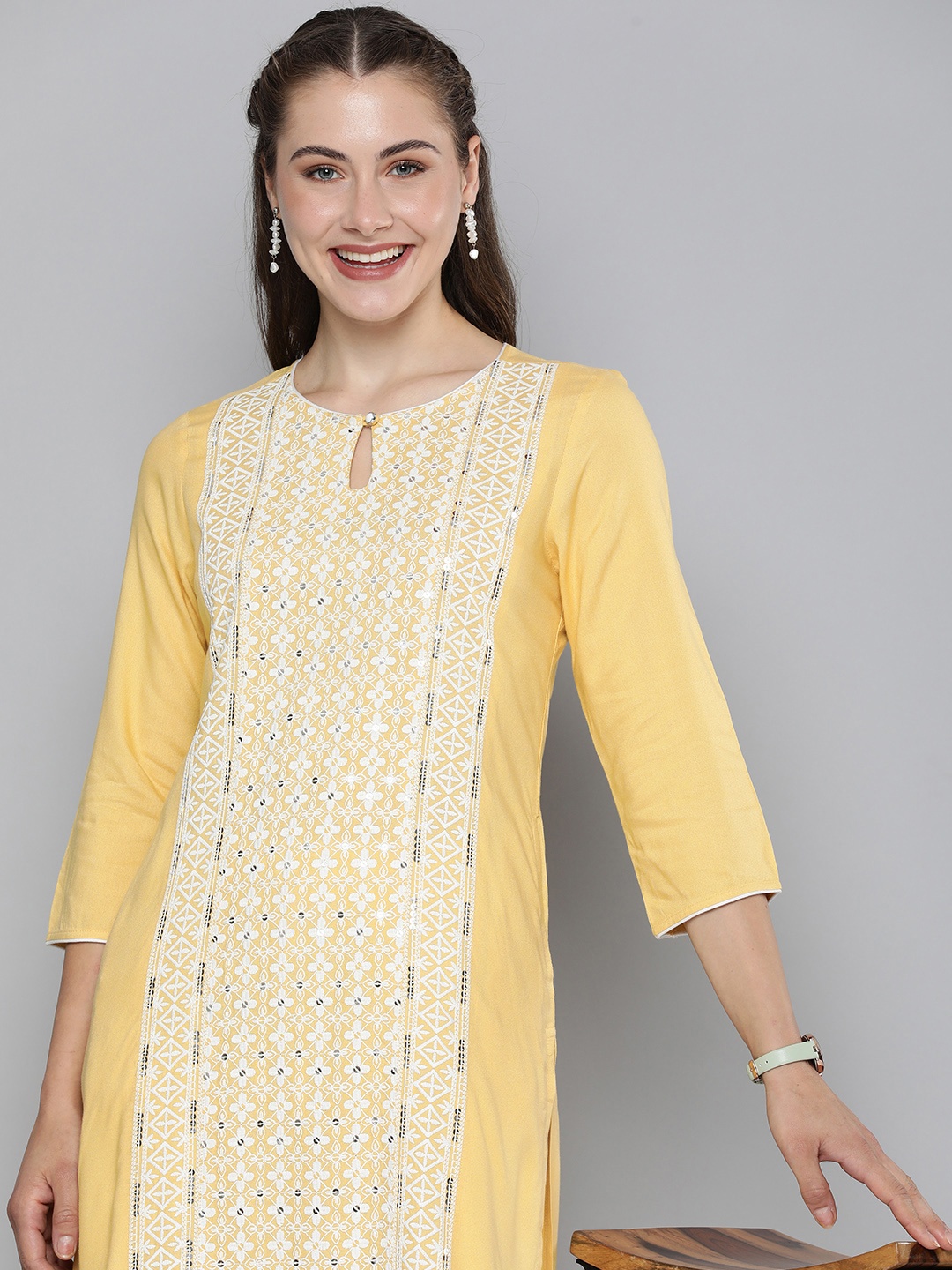 

HERE&NOW Sequinned Embroidered Keyhole Neck Thread Work Floral Kurta, Yellow