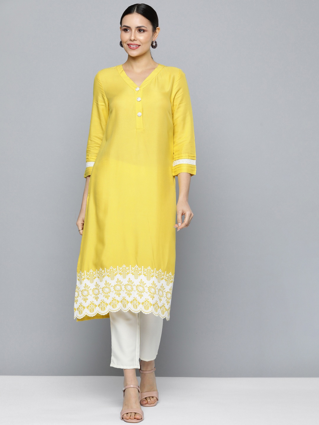 

HERE&NOW Women Ethnic Motifs Embroidered Thread Work Kurta, Yellow