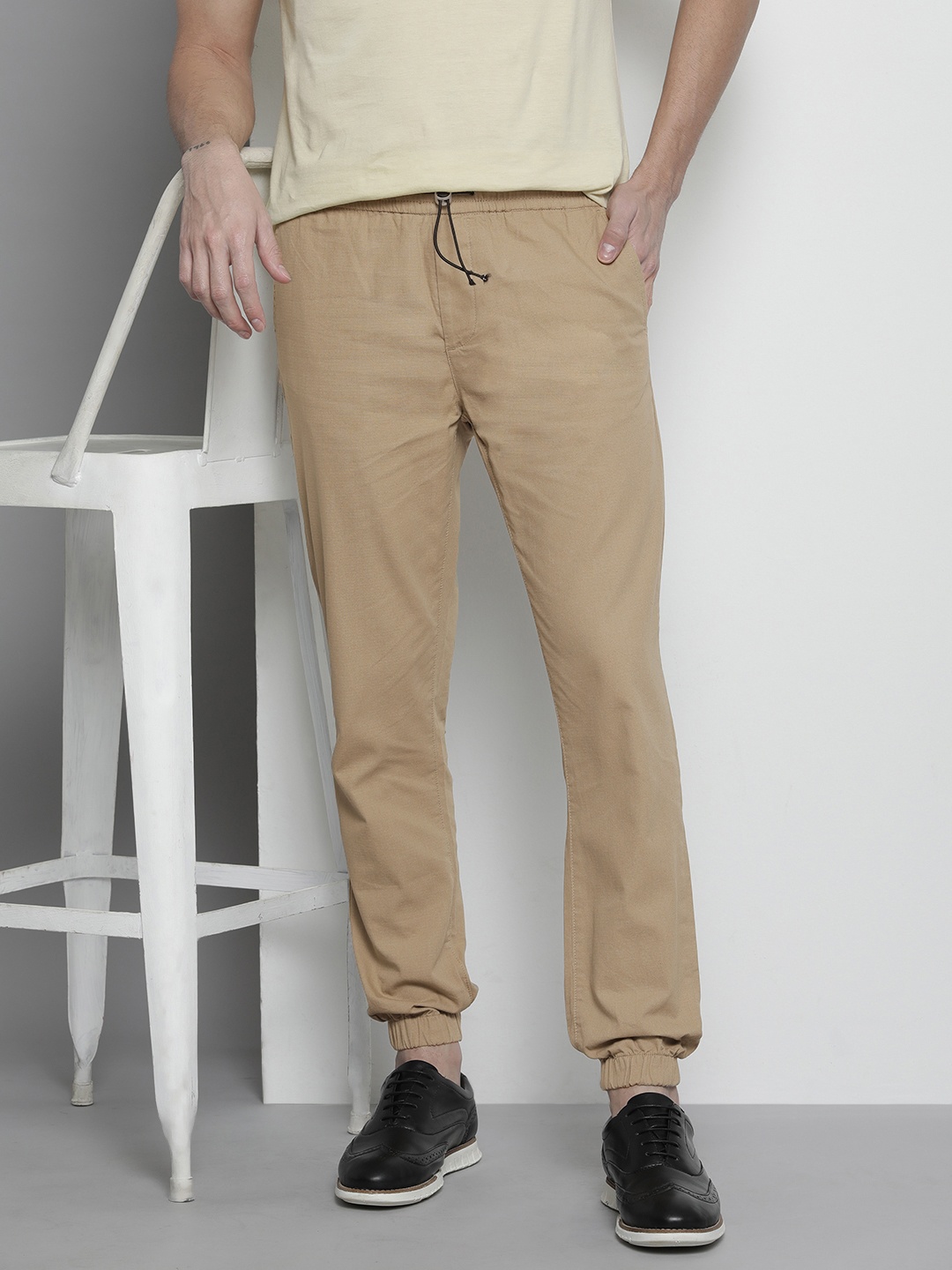 

The Indian Garage Co Men Mid-Rise Slim Fit Joggers, Khaki