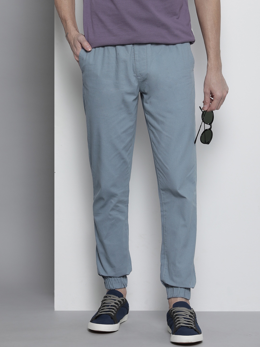 

The Indian Garage Co Men Mid-Rise Slim Fit Joggers, Blue